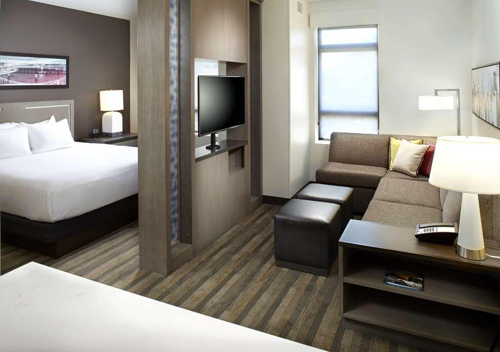 Hyatt House Pittsburgh Bloomfield Shadyside Hotell Rum bild